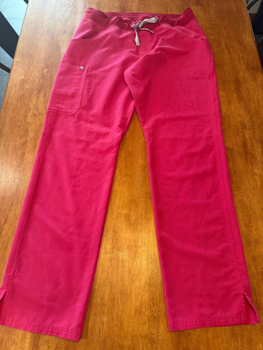 FIGS Women’s Large Tall Kade in Shocking Pink